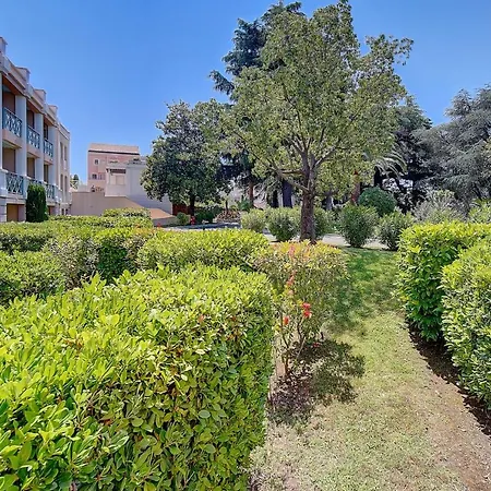 Immogroom - 2 - Renovated - Pool - Ac - Parking - Garden